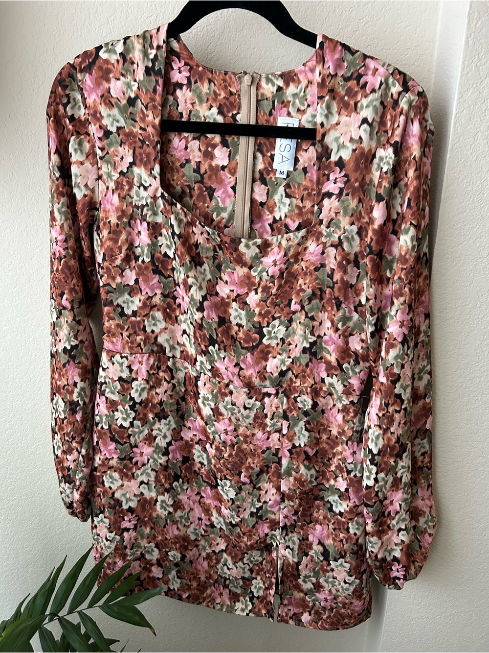 RESA Floral Scoop-Neck Long-Sleeve Tunic in Pink, Brown & Green
